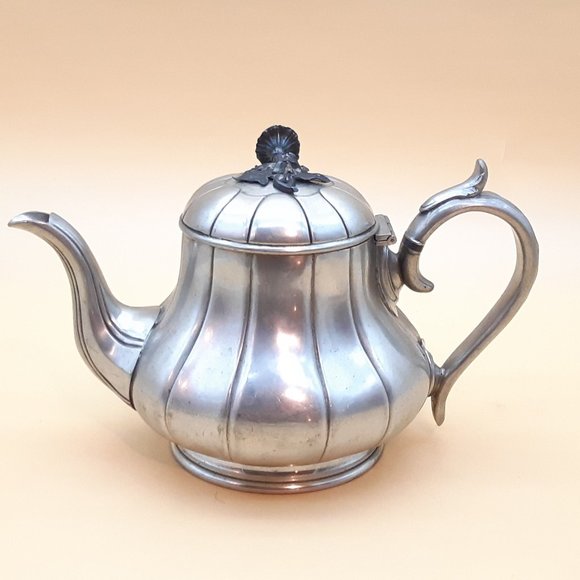 Ribbed Teapot by James Dixon and Sons - Picture 4 of 10